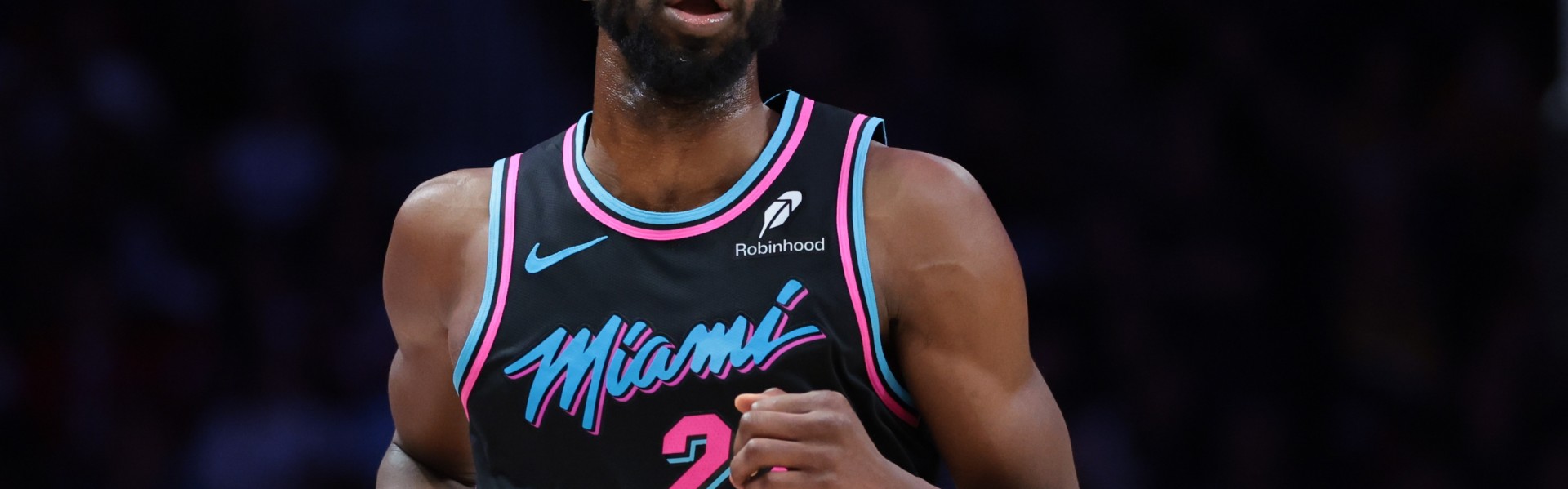 开云娱乐-兢兢业业！维金斯半场7中5贡献11分3板 三分3中1