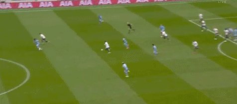 1629069836664049708.gif